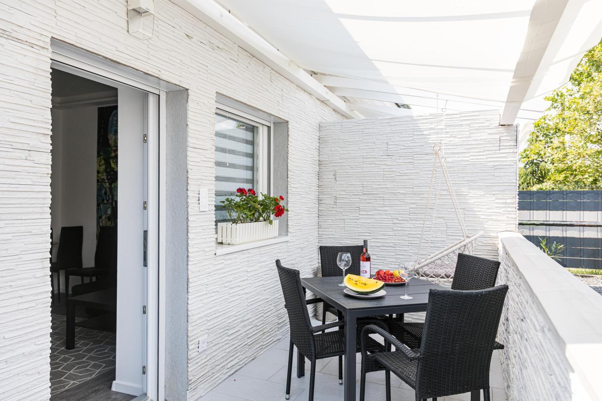 Balatonic Lemon Apartmanhaz Siófok Esterno foto