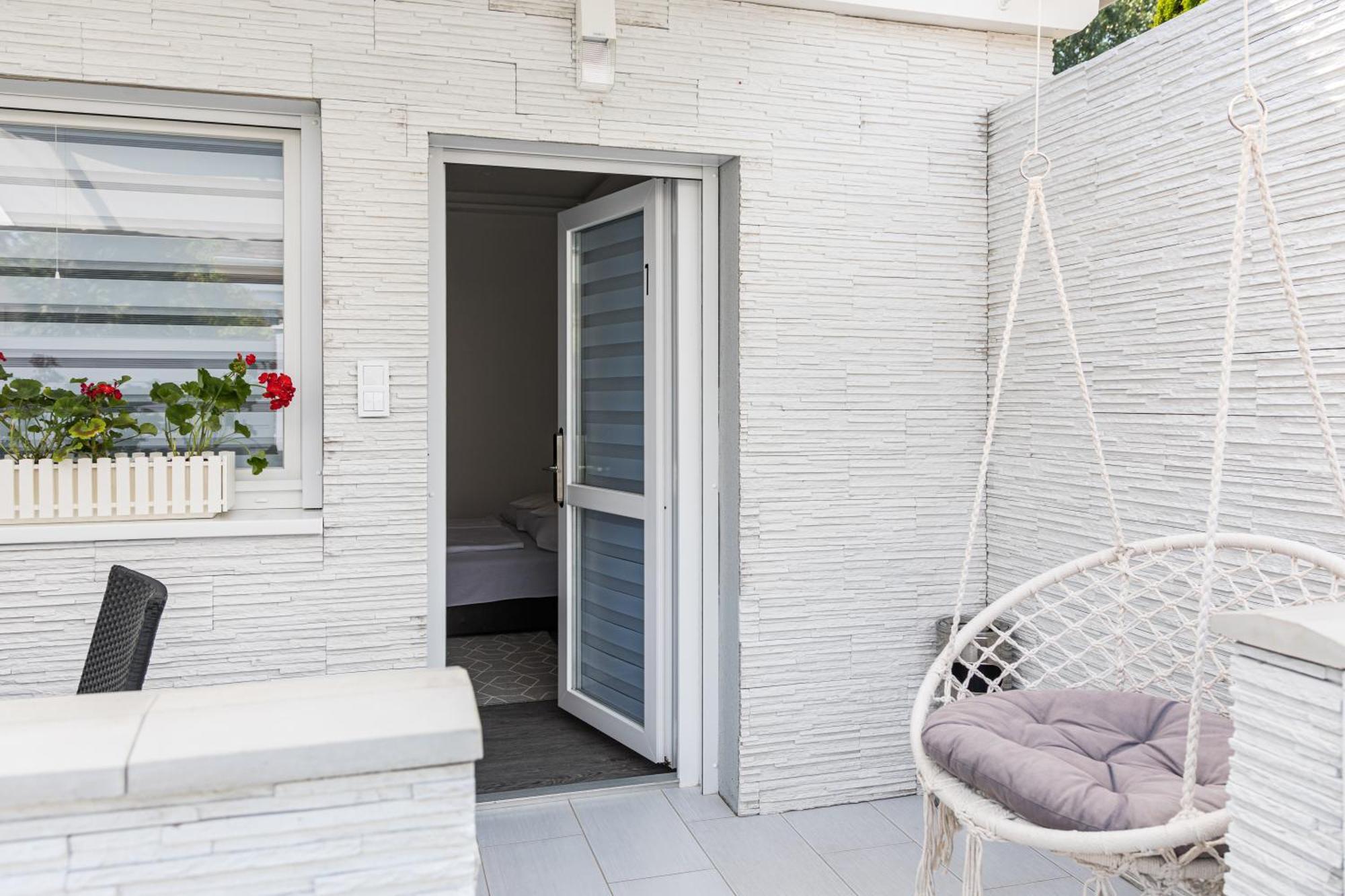Balatonic Lemon Apartmanhaz Siófok Esterno foto