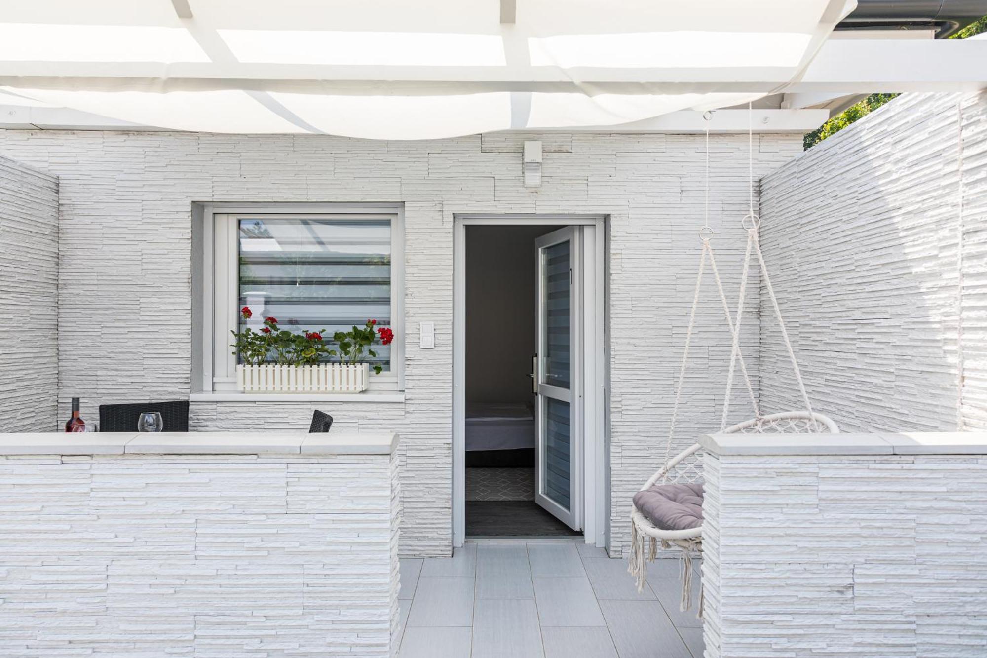 Balatonic Lemon Apartmanhaz Siófok Esterno foto
