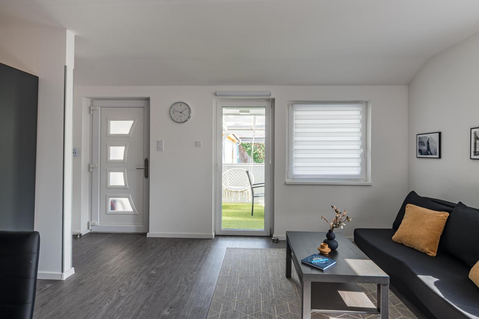 Balatonic Lemon Apartmanhaz Siófok Esterno foto