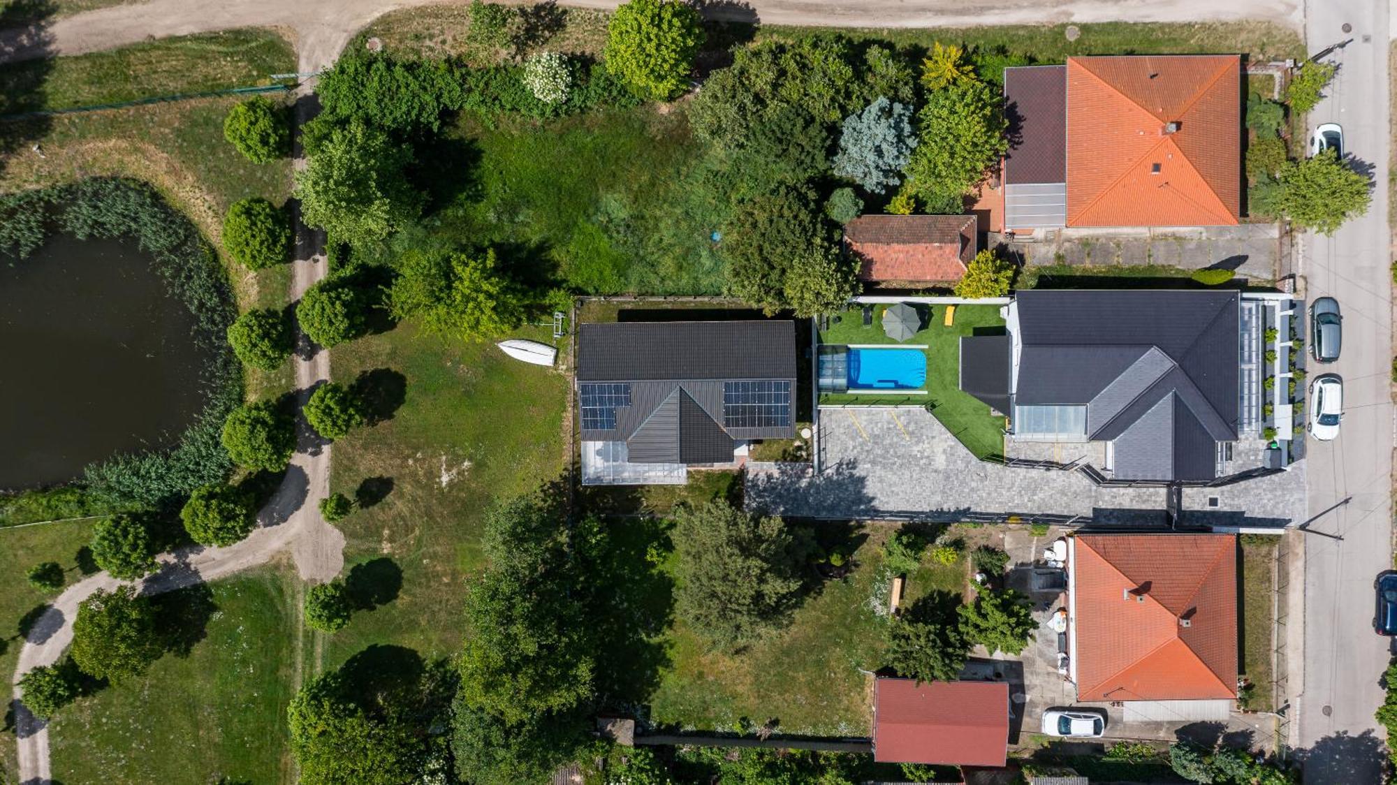 Balatonic Lemon Apartmanhaz Siófok Esterno foto
