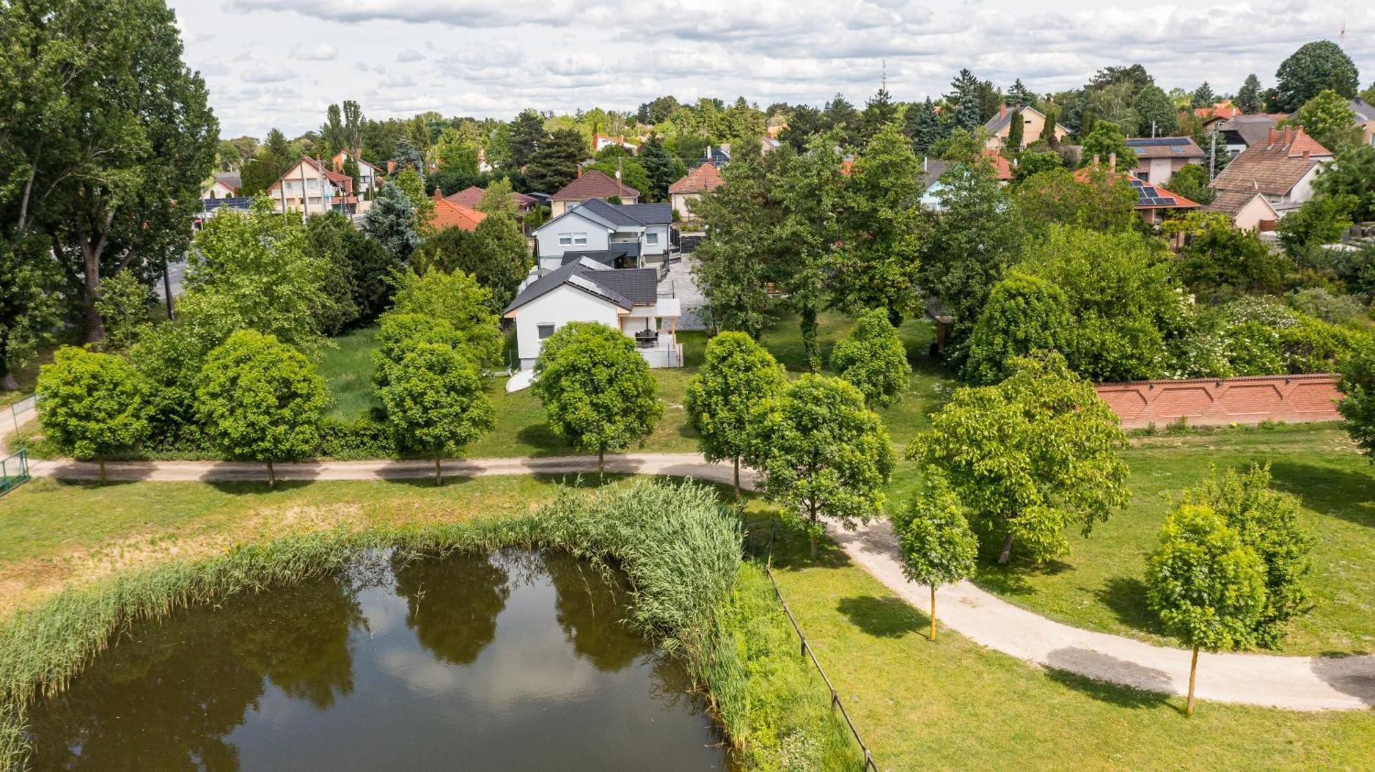 Balatonic Lemon Apartmanhaz Siófok Esterno foto
