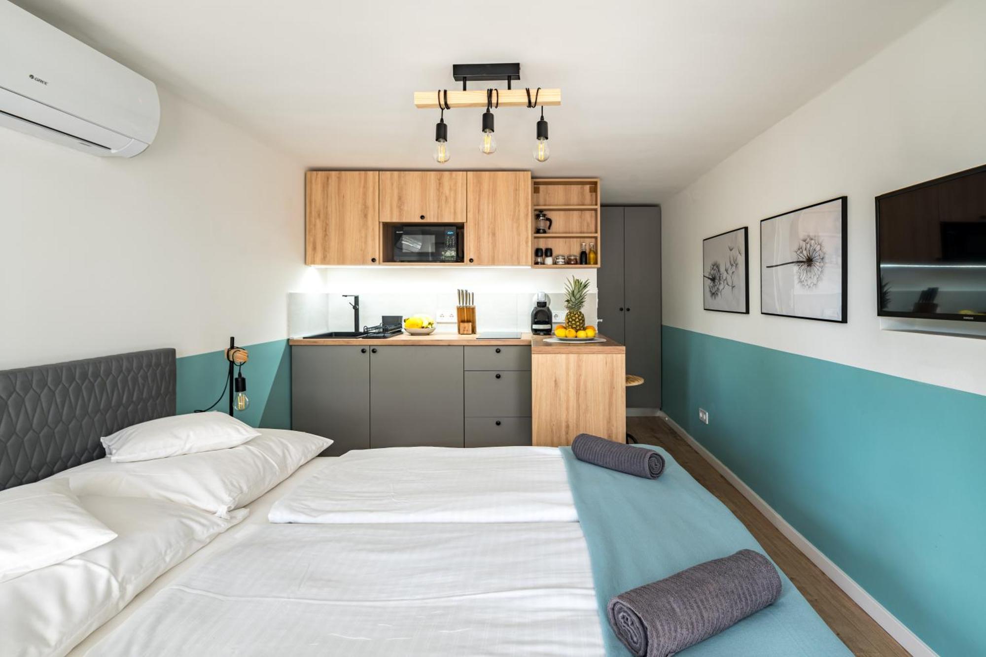 Balatonic Lemon Apartmanhaz Siófok Esterno foto